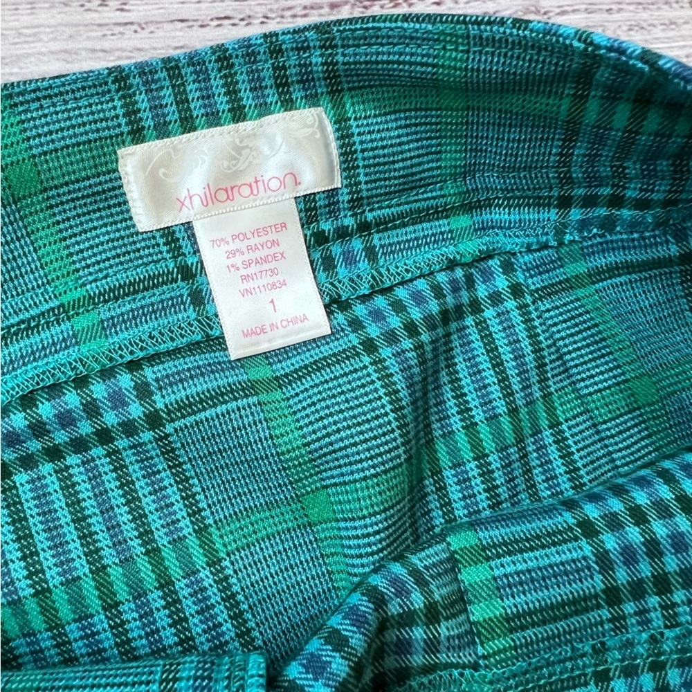 Plaid School Girl Skirt - Picture 4 of 7